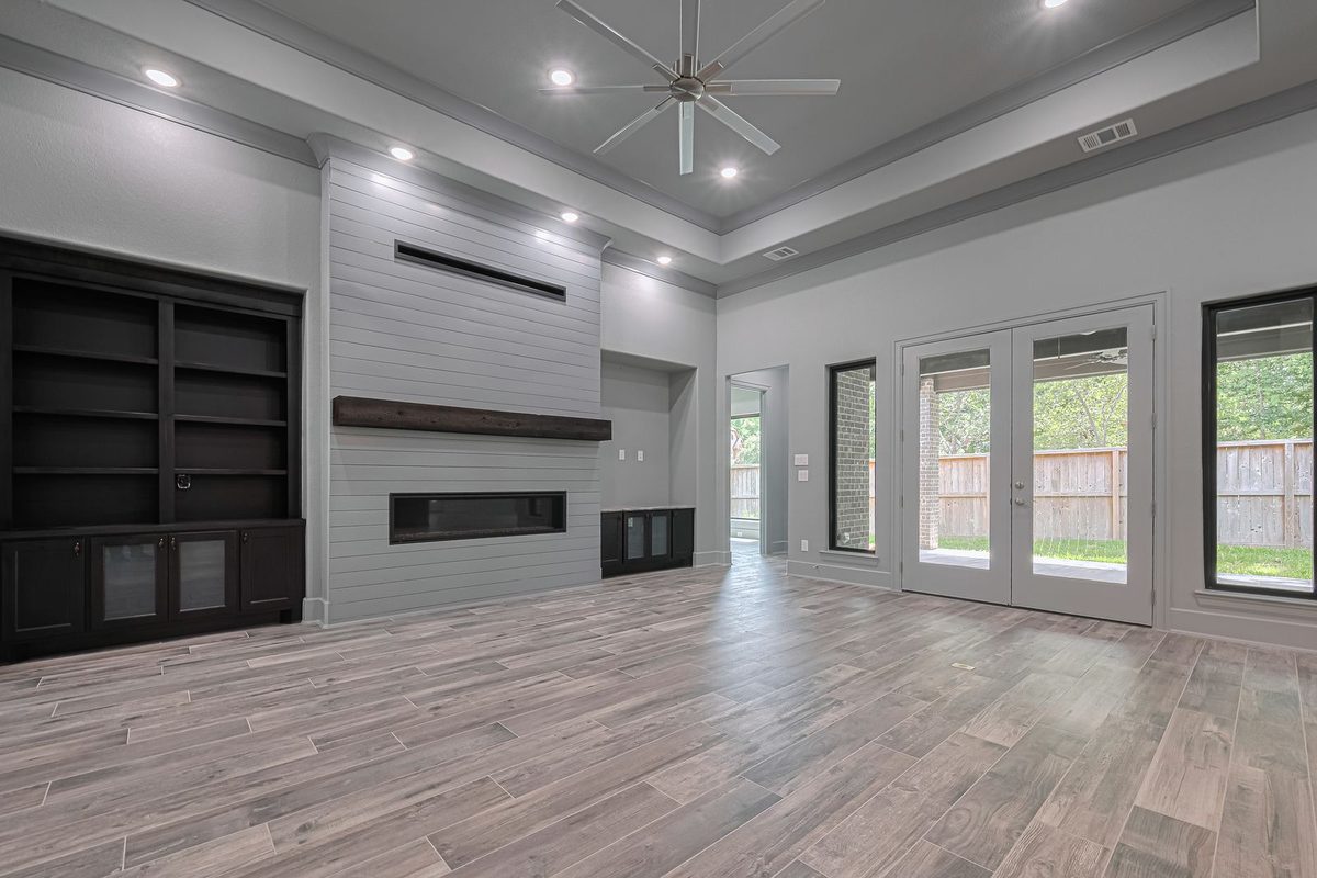Move-in ready Canvas home with stone exterior in The Woodlands, Texas